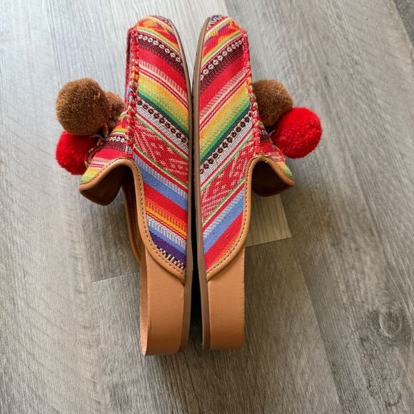 Gianni Bini Slides Southwestern Pom Pom Slip On Mules Shoes - Picture 6 of 10